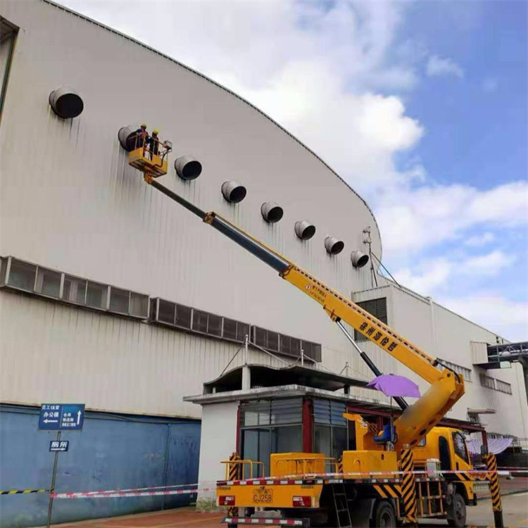 石家庄桥西高空作业车出租服务：专业广告牌安装解决方案