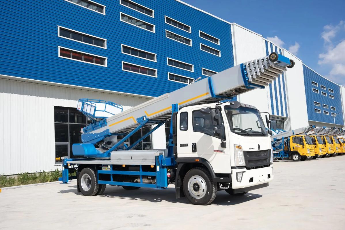 石家庄桥西出租云梯车高空作业车 建筑垃圾搬运